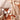 ne peluche biche pour enfant